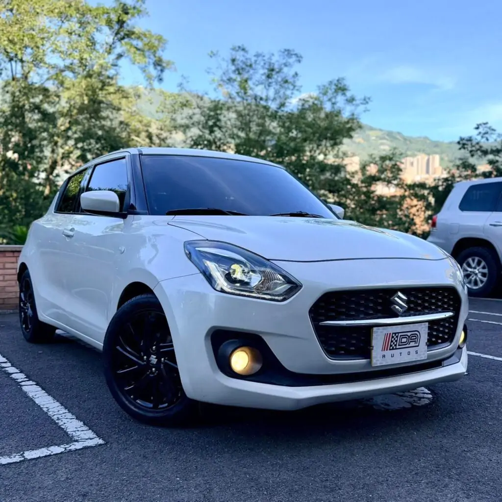 SUZUKI SWIFT 1.2 Hybrid 2Wd 2023
